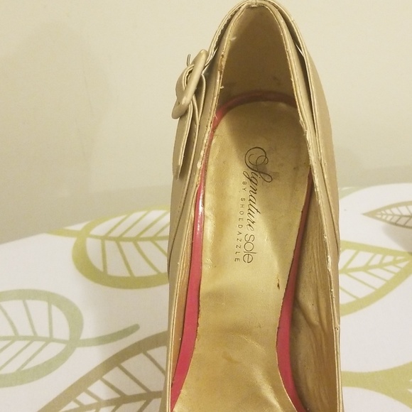 beige heels - Picture 4 of 7